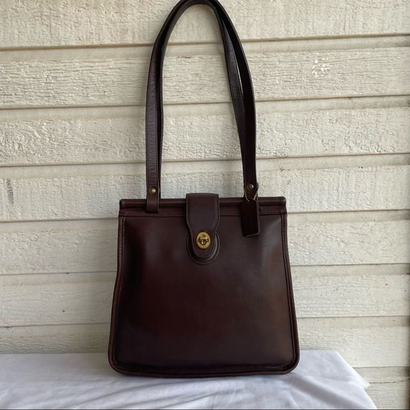 Coach Handbags - COACH Vintage Leather Dalton Brown Willis 9021 Shoulder Bag Tote